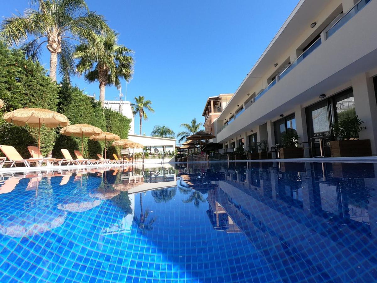 Paradise Bar Apartments Plános Eksteriør bilde